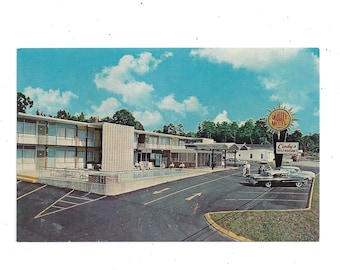 Vintage Quality Courts Motel Postcard, Salisbury NC, 1960s