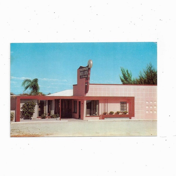 1950s Postcard of Silver Moon Apt. Motel, Redington Beach, St. Petersburg, Florida, Unposted, Travel Souvenir