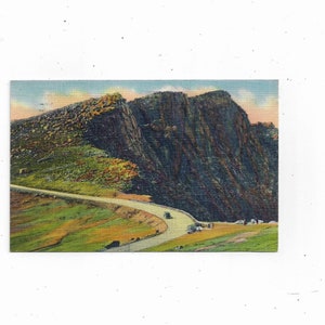 1943 Bottomless Pit Postcard, Pikes Peak Auto Highway, Kolorado, Opublikowano ze znaczkiem 1 Cent, Wiadomość, Pamiątkowy gadżet podróżny, Prezent z recyklingu