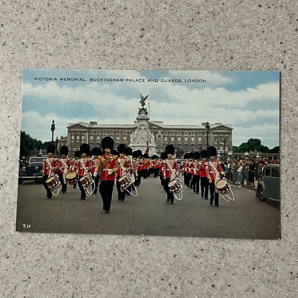 1950s Postcard of Guards' Band at Victoria Memorial, Buckingham Palace, London, Unposted, Royal Travel Souvenir, March to St. James