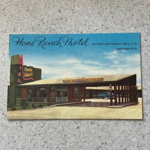 Cartão postal de linho dos anos 1940 do Home Ranch Motel na US 30, Cheyenne, Wyoming, não postado, Home of Frontier Days, lembrança de viagem