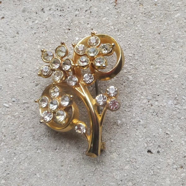 Clear Rhinestone Flower Brooch Pin in Gold Tones, 1.75 In. Tall, Lockback Fastener, Vintage Costume and Fashion Jewelry, Upcycle Supply