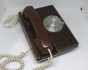 1980s Brown Executive Drehscheibe Telefon mit Faux Alligator Basis borte, abnehmbare Kordeln, Western Electric, Mid Century Technik