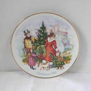1990 AVON Christmas Plate, Bring Christmas Home, with Box, Inner Box, 22K Gold Trim, 8 Inch Diameter, Not for Food, Decoration Only, Upcycle