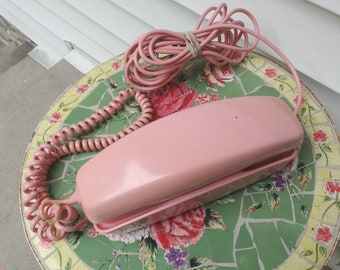 1972er ROSA Trimline Wählscheibe Telefon mit Curly Cord & Wandschnur, Western Electric Bell System, Wohnkultur, Vintage-Technologie, Upcycle