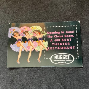 Ansichtkaart uit de jaren 50 van Nugget Casino-Motor Lodge, Sparks, Nevada, in de buurt van Reno, Can-Can Dancers op de voorkant, niet gepost, 3,5 x 5,5 inch. De Circuskamer