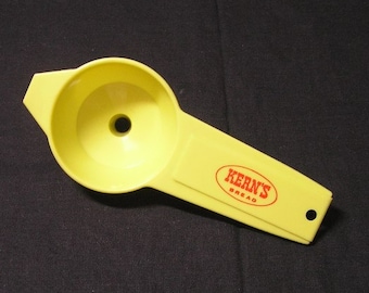 1960s Vintage Kern's Bread Plastic Egg Separator in Yellow, Great Southern & Knoxville, Tennessee, Advertising Kitchen Utensil, Red Graphics