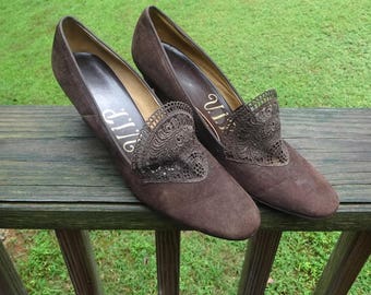 1980s V.I.P. Pump Shoes, Size 7.5 AAAA, Brown Suede Leather with Lace Trim, 2.5 In. Heels, Vintage 1980s Fashion Footwear