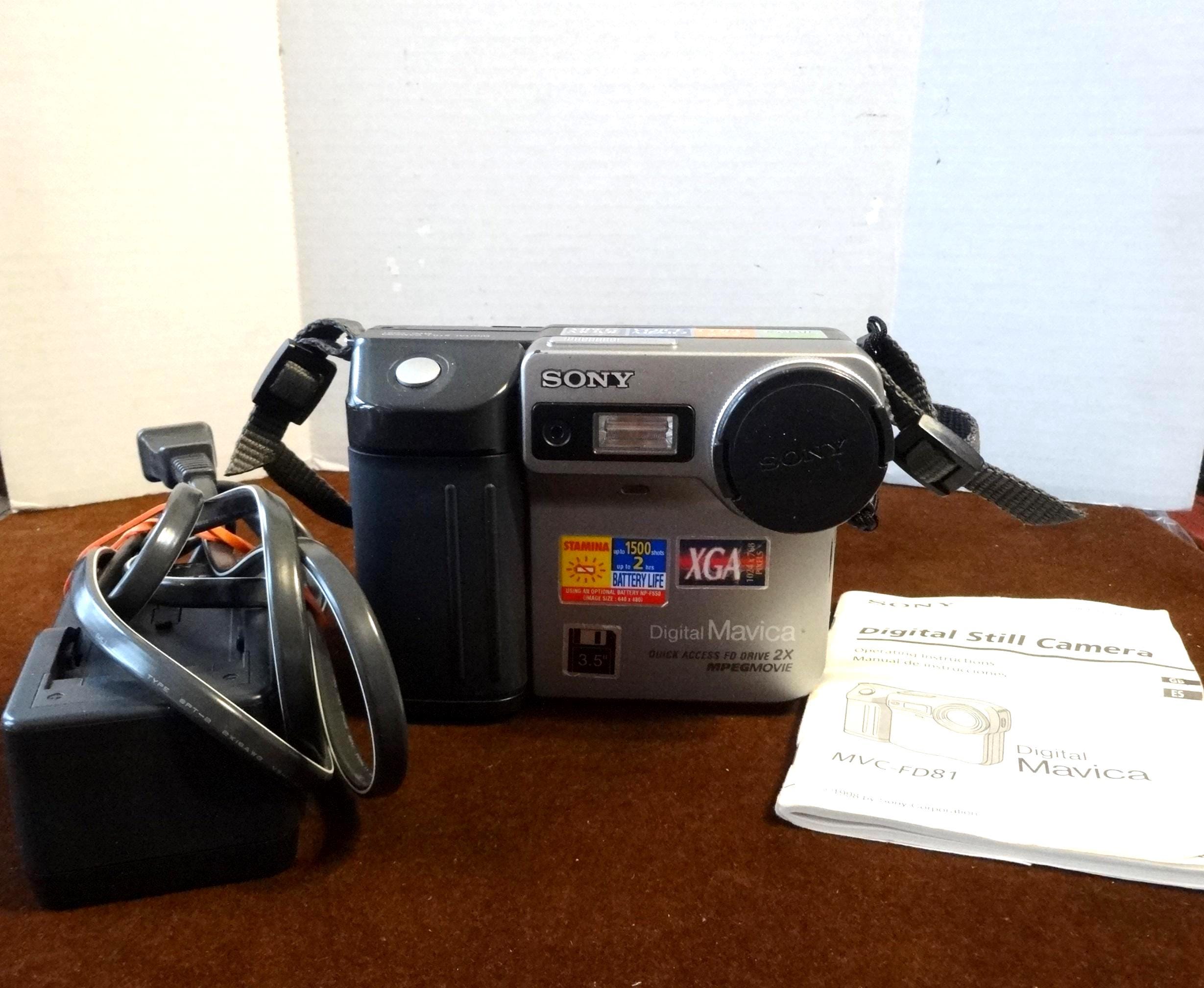 Sony Digital Mavica Camera MVC-FD81 With Strap, Charger