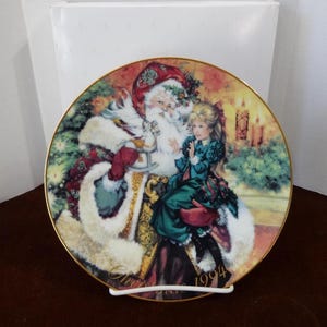 1994 AVON Christmas Plate Wonder of Christmas w/ Boxes, 22K Gold Trim, 8.25 In Diameter, Not for Food, Upcycle Gift, Angels