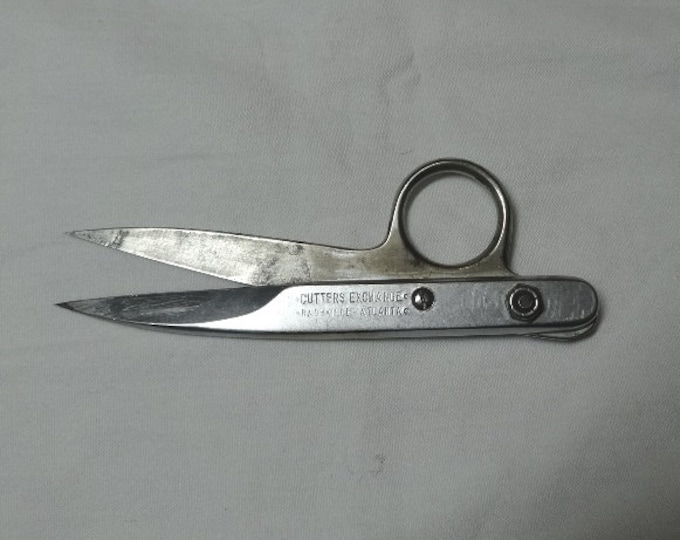 1950s Vintage Gold Seal Cutters Exchange Thread Snipping Scissors, 4 7/