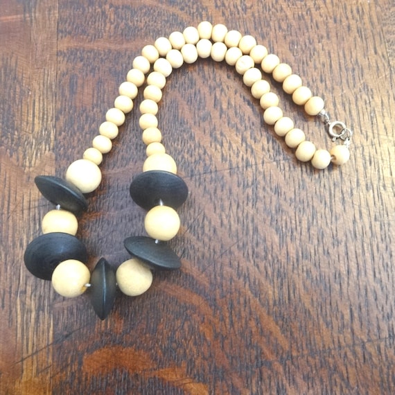 Gros Collier Fantaisie Noir Et Blanc Pour Femme, Collier Plastron Pour Gros Collier Fantaisie Noir Et Blanc Pour Femme, Collier Plastron Pour