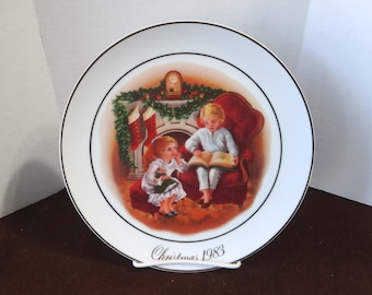 Piatto di Natale AVON 1983 Christmas Memories, 3a edizione, SENZA scatola, rifiniture in oro 22K, 9 3/8 pollici, non per uso alimentare, decorazione natalizia riciclata da collezione