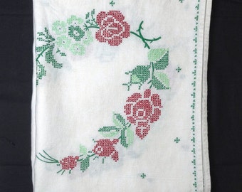 1960s Vintage Linen Tablecloth with Hand Embroidered Cross Stitch Rose Wreaths in Red & Green, Vintage Table Linens, Vintage Home Decor