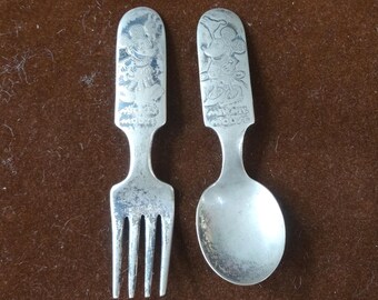 絵画　ミッキー＋ミニー 恋人達の銀食器 / Lover's silverware Vintage Minnie & Mickey Mouse Child's Silverware by Fairfield