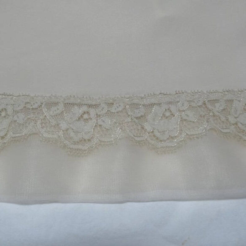 Nylon 1960s Full Slip in Beige with Lace /& Organza Trim by Van Raalte Size 32 Vintage Lingerie Clothing Whole Petticoat