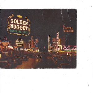 1950er Jahre Übergroße Postkarte der Nacht in der Fremont Street in Las Vegas, Nevada, Reiseandenken, Golden Nugget, Hotel Apachen, Upcycle