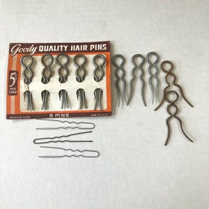 Vintage goody-haarspelden op originele kaart plus 8 andere pinnen, plastic, metaal, celluloid, uit de jaren 1940, 1950, haaraccessoires, salondecor