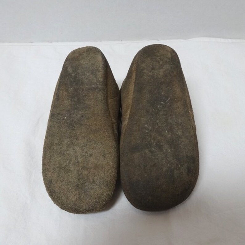 1960s Vintage Baby Deer Soft Soles Baby Shoes with