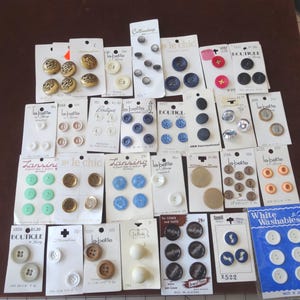 Selección de botones vintage en tarjetas originales, elija entre La Mode, Streamline, La Petite, Le Bouton, Scovill y más, reemplazo, costura