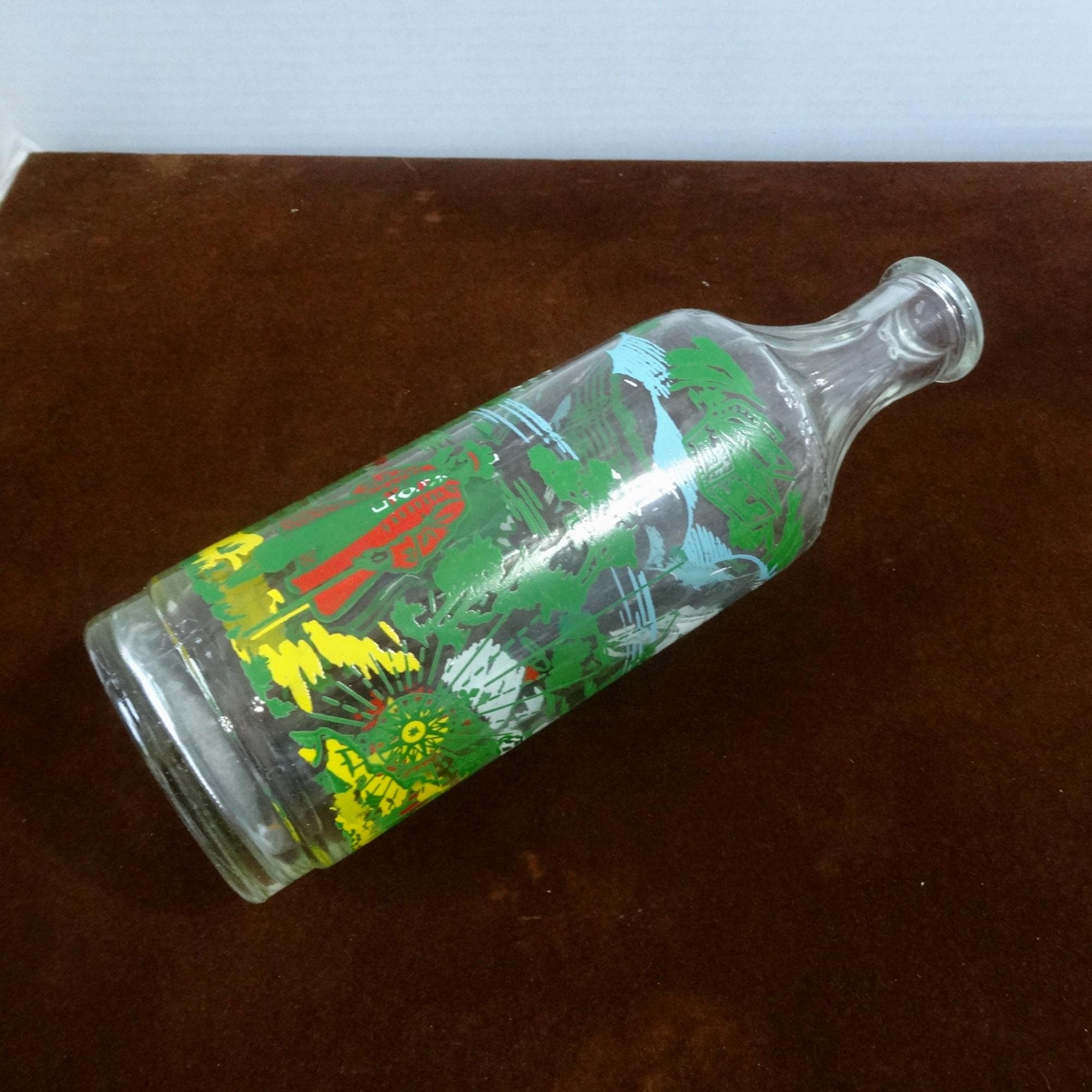 200 周年記念航海テーマ クォート ミルク ボトル、1976 年、グリーン