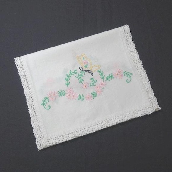 1960s Dresser Scarf Table Runner in White Cotton With Hand Embroidered  Butterflies & Lace Trim, 33 X 10.75 In., Home Decor Doily - Etsy