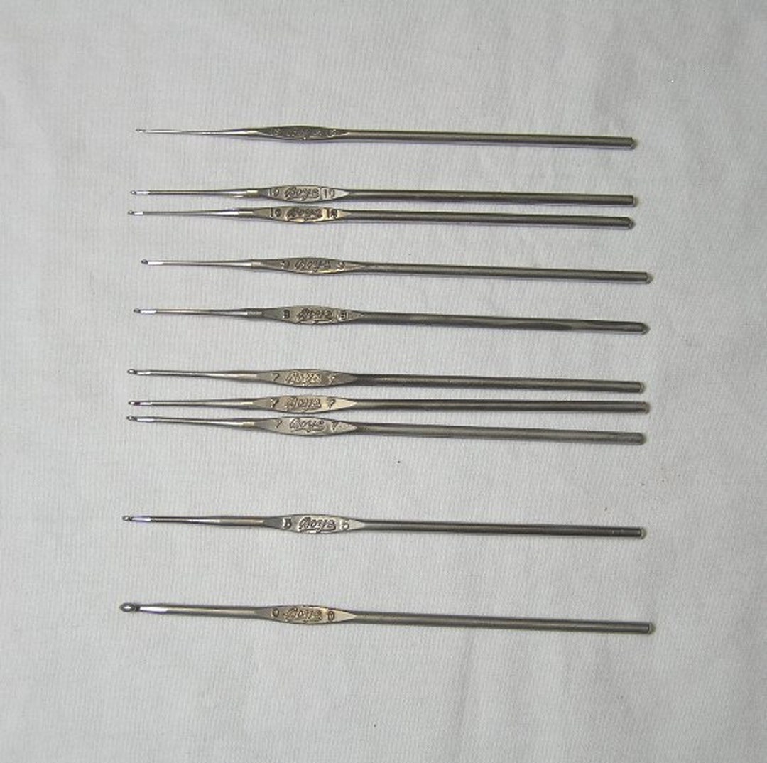 Boye, Made in USA, Very Small, Steel, 1940s, Crochet Hook, Sizes 00 Thru  14, Tatting Hook, Single Hook, Very Vintage 