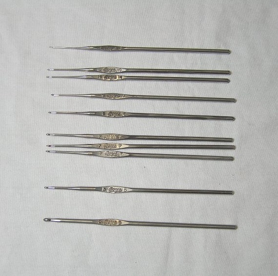 Steel Crochet Hook by Boye, Walco, L'oreal, Bates, Size 10, 3, 2, 1,  Vintage 1950s, Earlier Home Craft Tools, Hand Made Lace 