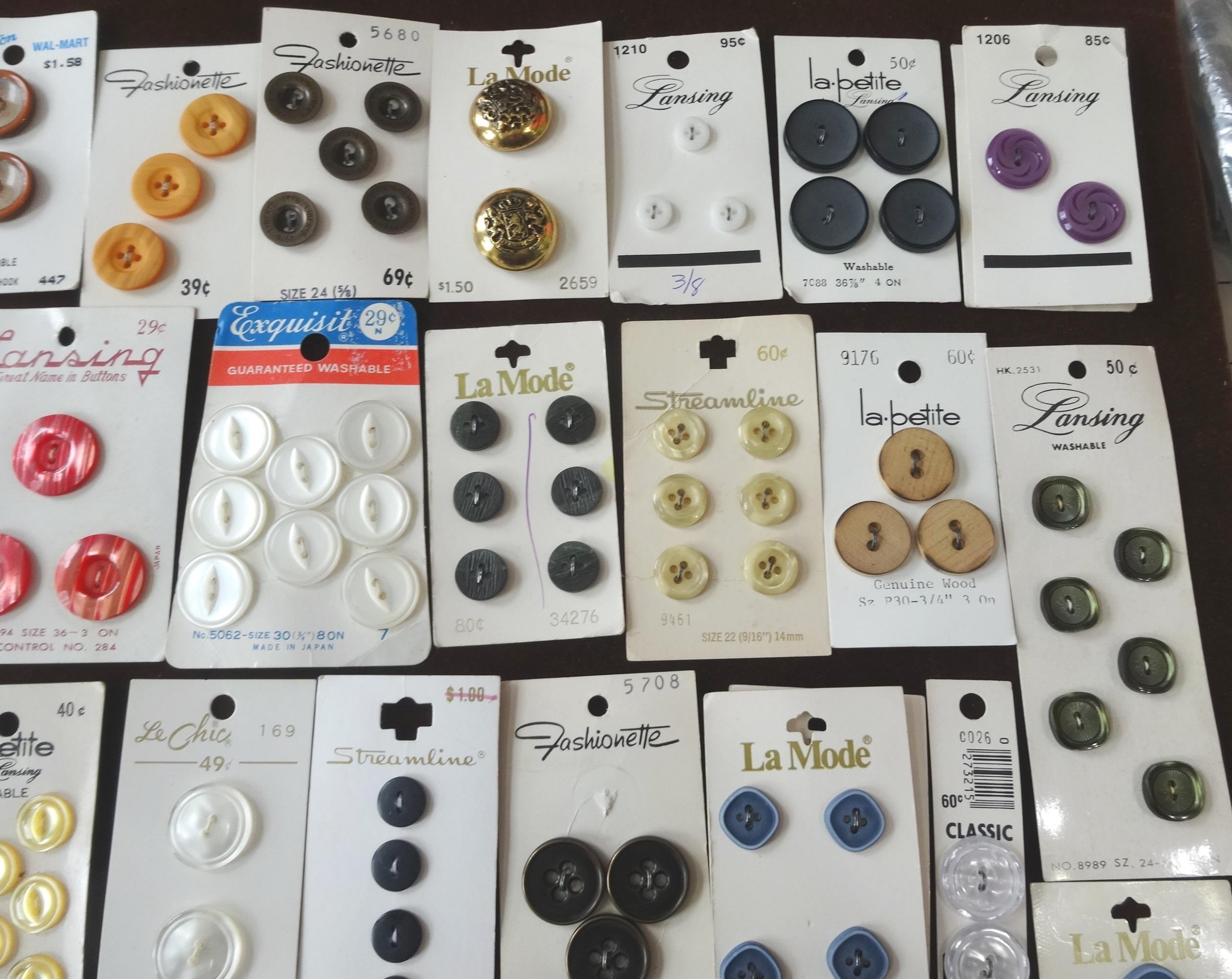 Stream Line Sewing Buttons Numbers Choice of Vintage Buttons on Original Cards, Choose From La Mode ...