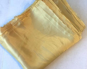 1 5/8 Yards of Vintage 1960s Gold Taffeta Fabric, 48 Inches Wide, Formals, Prom, Petticoats