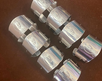 Set van 8 roestvrijstalen servetringen met monogram 'G' van Custom Crafts, geëtst