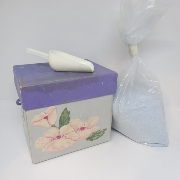 1980s Ben Rickert Inc. Anemone Moisturizing Foam Bath Salts in Embossed Box with Rope Handle & Scoop, 18 oz. Almost Full, Pour le Bain