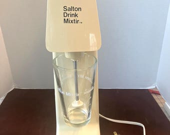 1970s Vintage Salton Drink Mixtir with Glass, Working Condition, Electric, Made in USA