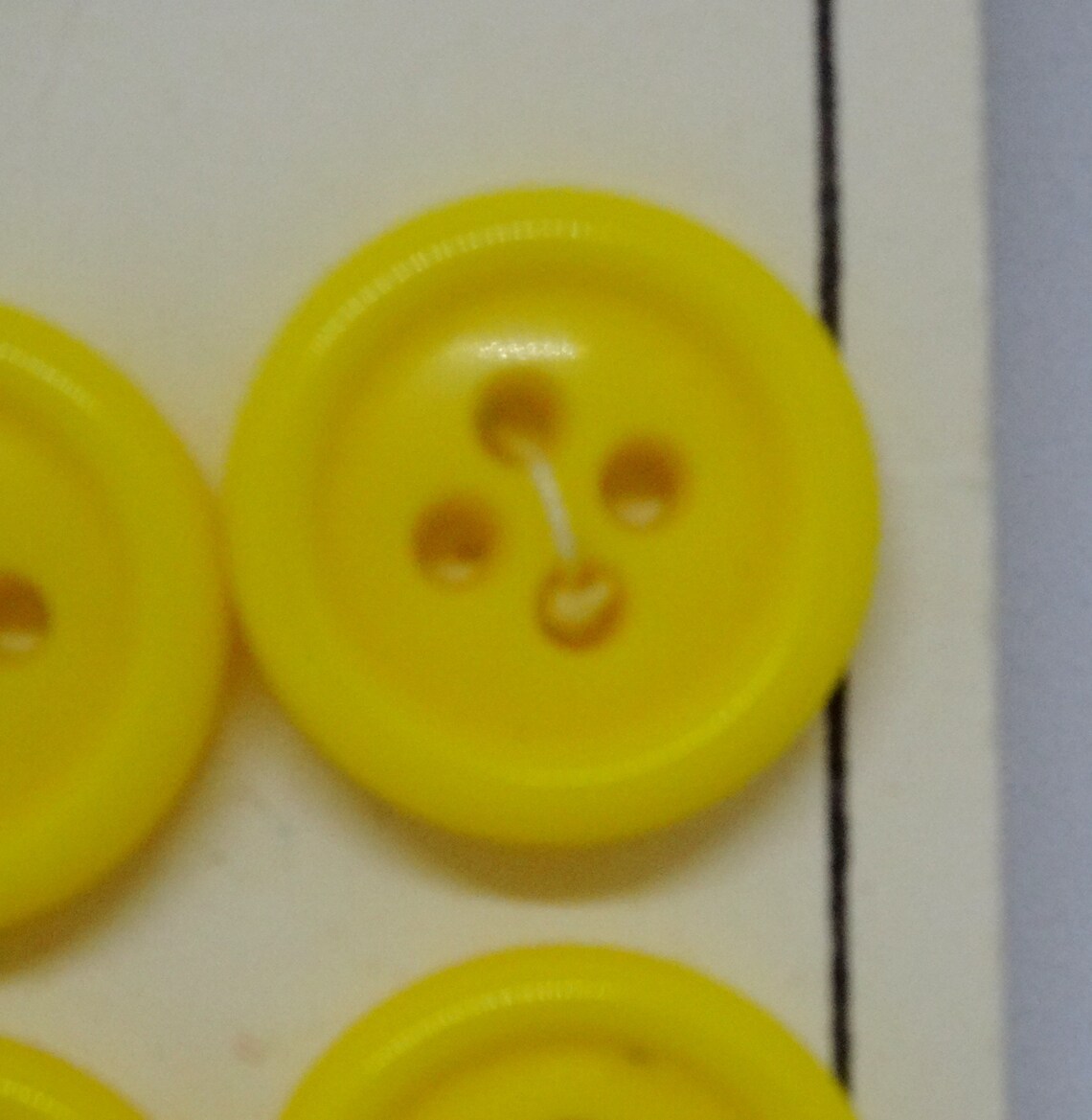 Set of 4 Yellow Sew Through Buttons by Scovill Dritz on - Etsy
