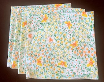 4er Set Vintage-Servietten mit Schmetterlingen und Blumen, 43 cm Platz, Upcycle Leinen