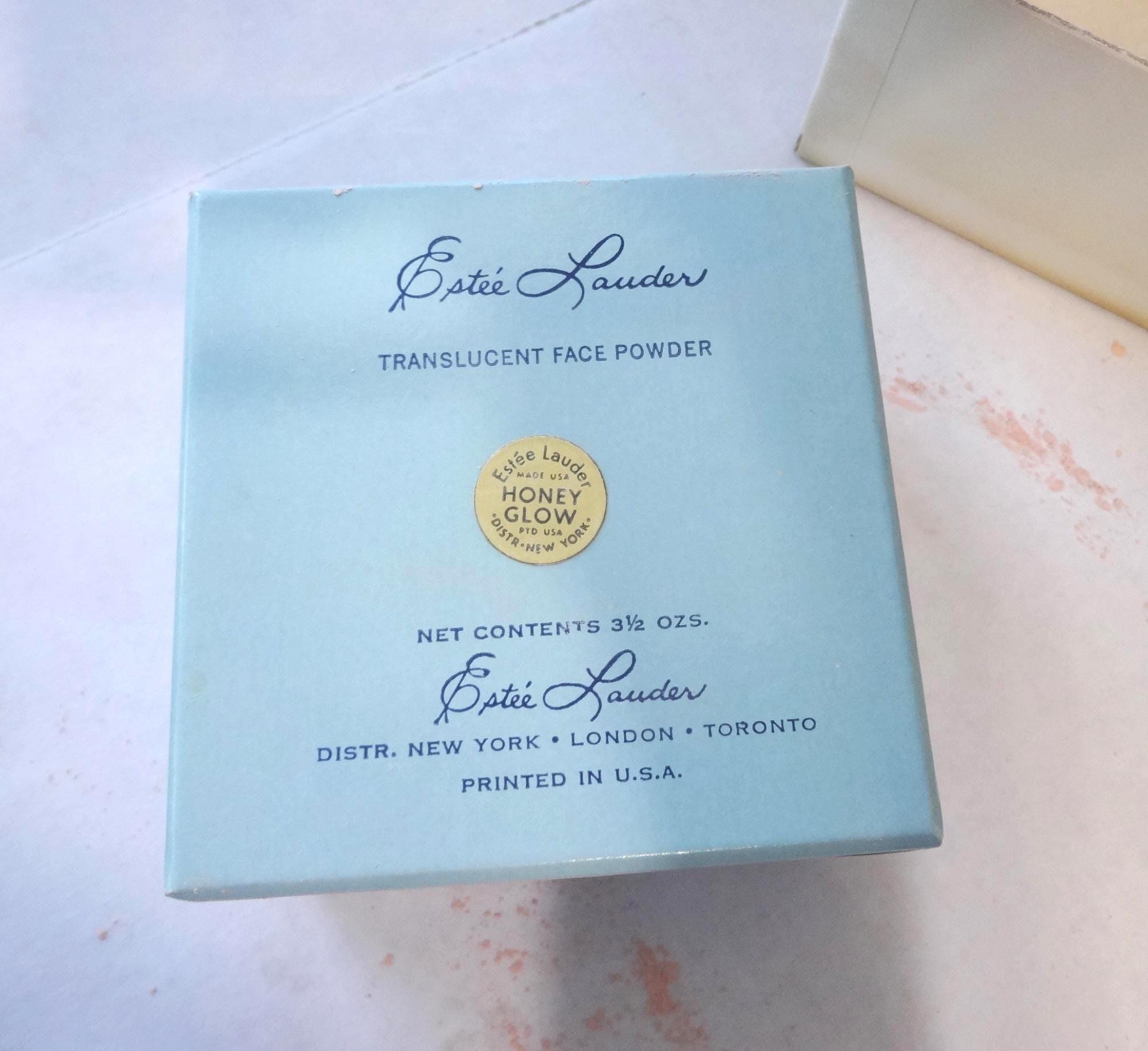 Estee Lauder Box of Translucent Face Powder in Honey Glow. Held