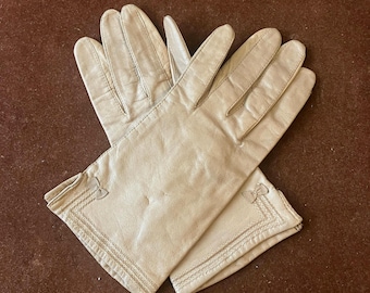 Luvas vintage em couro legítimo marrom claro, tamanho extra pequeno, comprimento do pulso 21 cm, forradas.