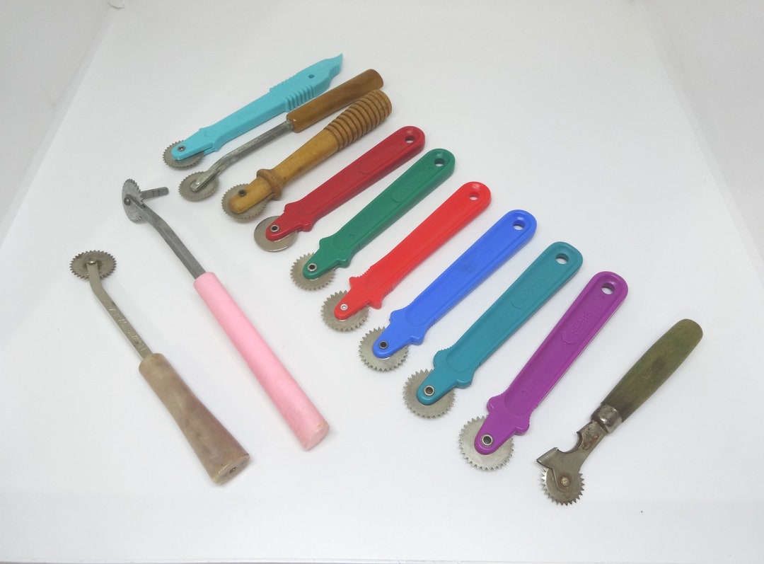 ONE Pattern Tracing Wheel Sewing Accessory, Plastic Handles, Various ...