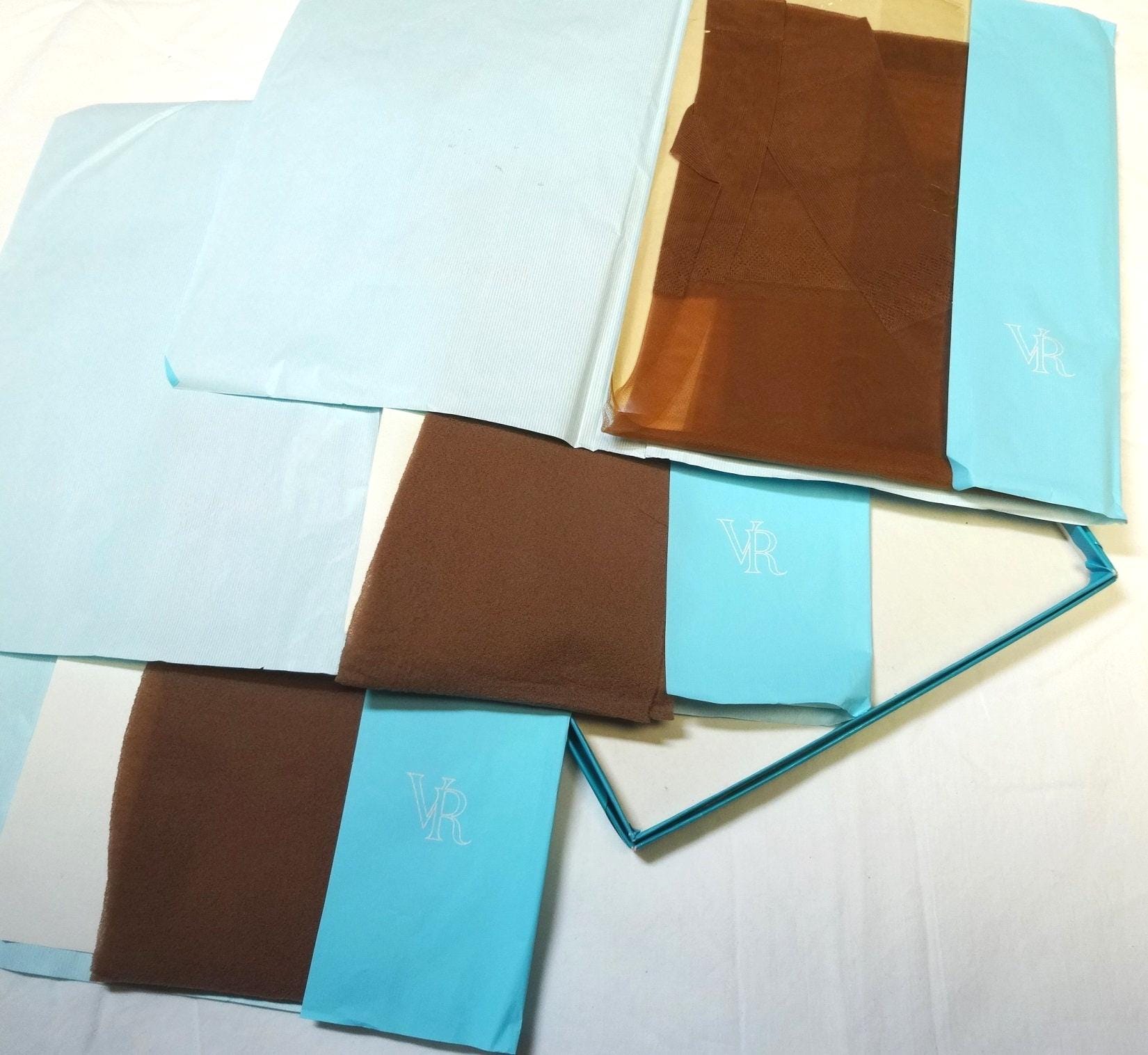 1960s Nylon Garter Stockings by Van Raalte, 3 Pairs in Box  display picture 1