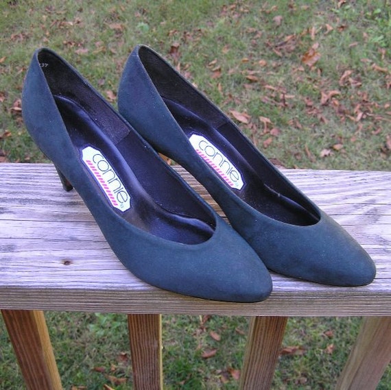 1990s Vintage Connie Dark Green Suede High Heel Shoes With