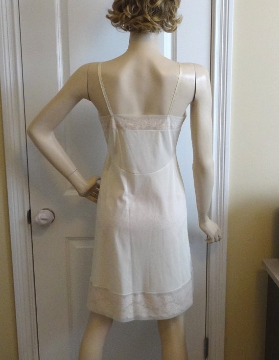 1950s Vanity Fair Full Slip or Petticoat in Light Beige, Size 34, Nylon  Antron, Shadow Lace Trim, Adjustable Straps, Vintage Lingerie 