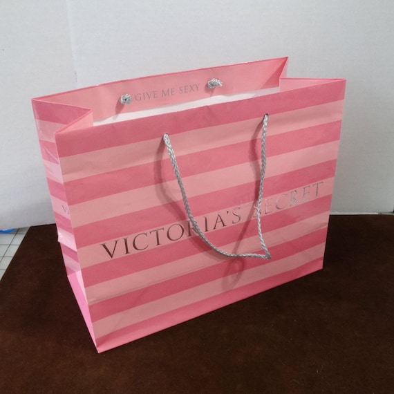 Vintage Victoria display picture 3