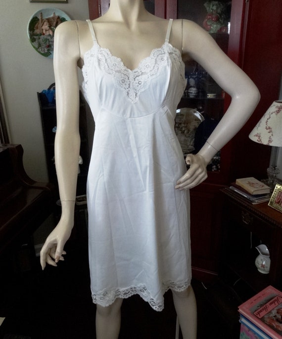petticoat slip dress Ladies Long Western Made in USA Black / XL/XXL This sleeveless camisole doubles as a small A 1950s Vanity Fair Full Slip