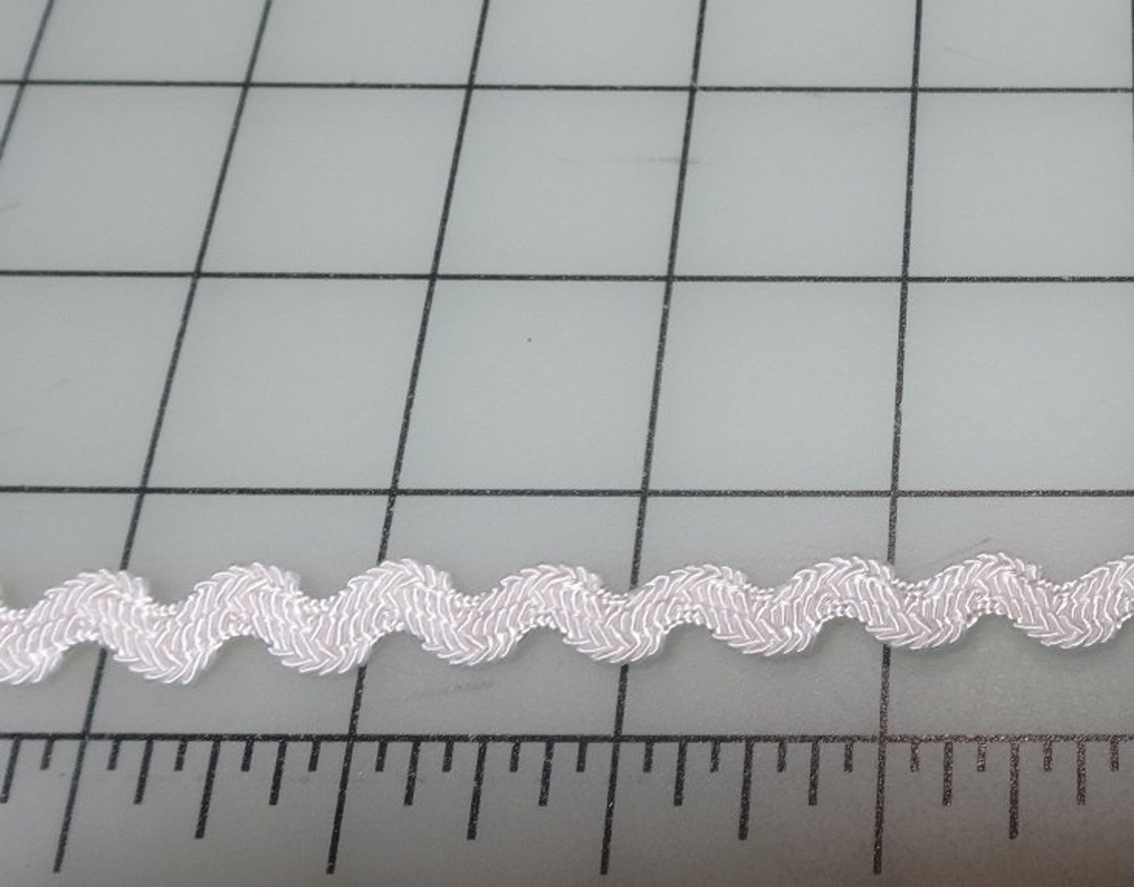 Ivory Flat Braid Trim in Rick Rack Shape in 2-YARD Increments, 1/2 Inch ...
