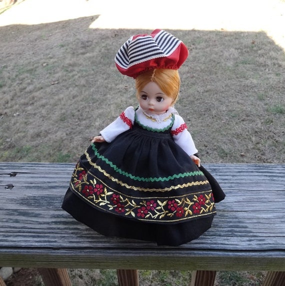 madame alexander international dolls 1970s