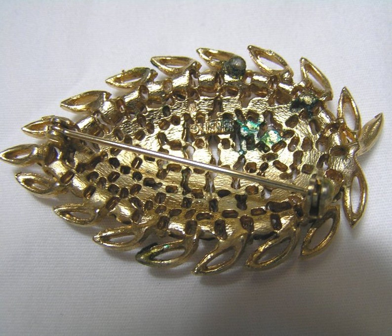 lisner leaf brooch