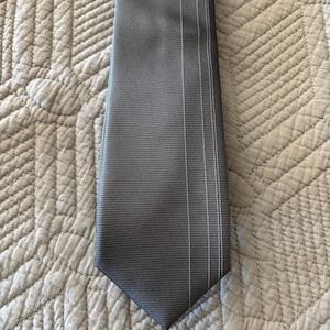 Van Heusen Vintage 80s  Tie