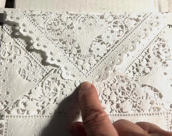 Qty 15 A7 warm white, cream, or white lace envelopes EuroFlap envelope 5-1/4x7-1/4 Elegant invitation vintage lace style doily envelopes
