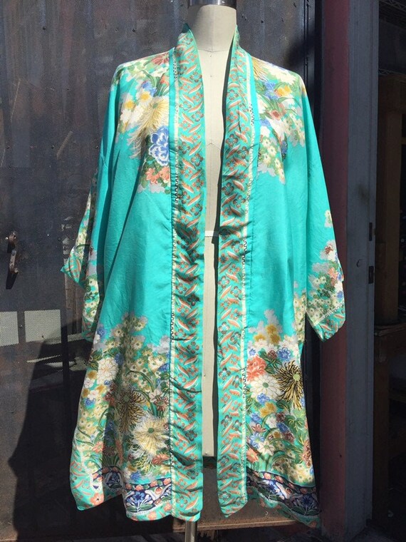 Vintage Japanese Floral Silk Robe