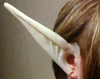 Lange elfenoren voor cosplay- en LARP-fantasiepersonages gemaakt van latex